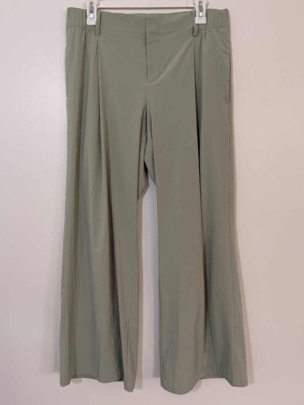 Vuori Villa Wideleg Pant Size Medium